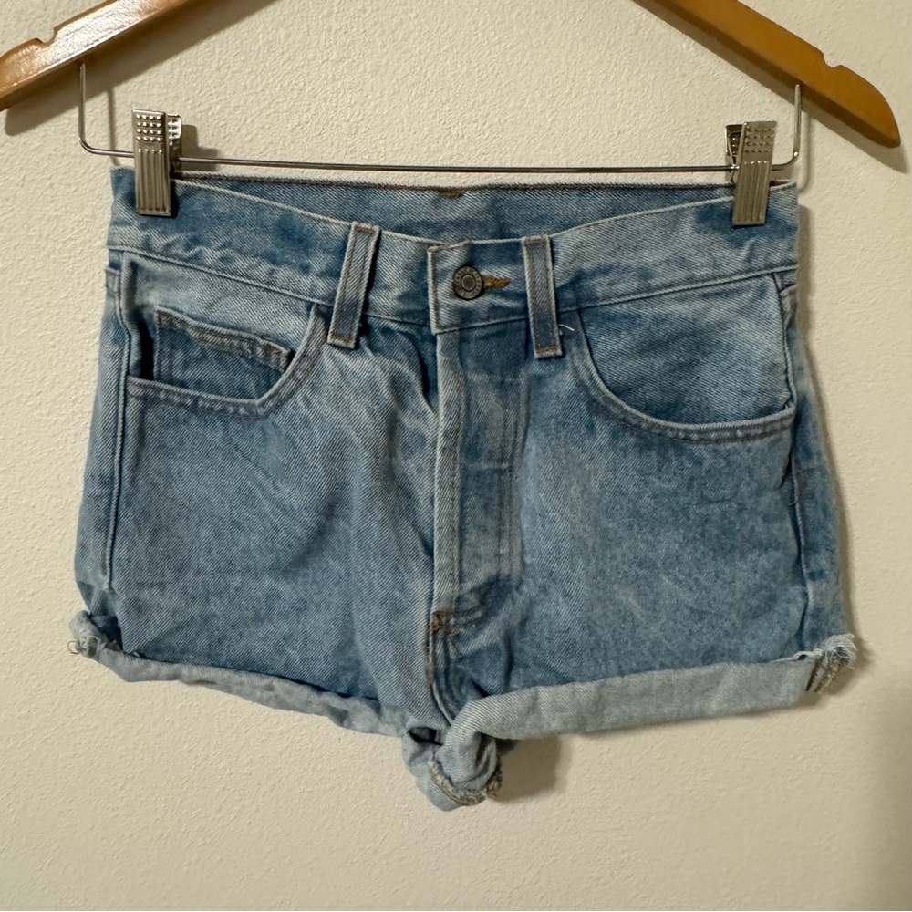 Brandy Melville John Galt High Rise Button Fly Denim Short Light Wash Roll Hem-S